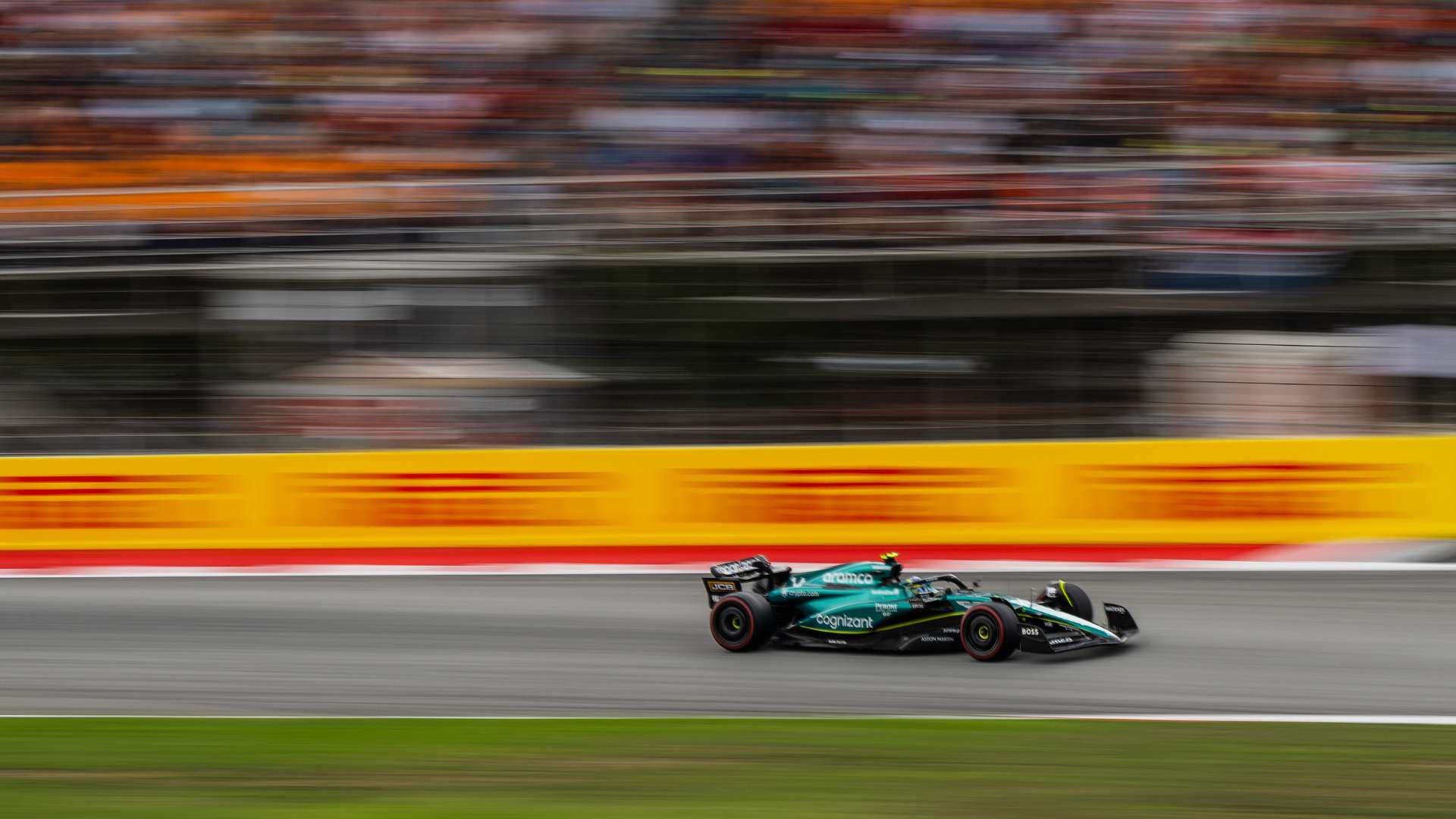 两者各有千 两者各有千